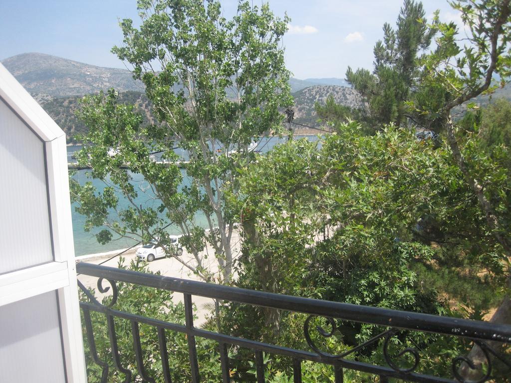 Marina Studios II Argostoli  Room photo